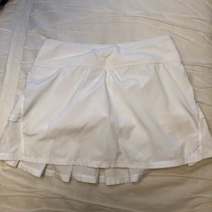 IVIVVA WHITE TENNIS SKIRT